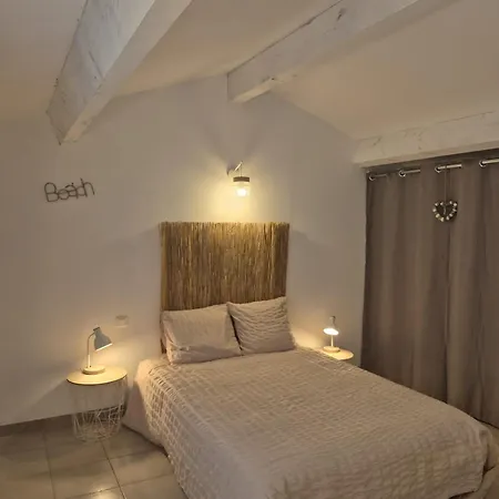 Clos De Valamade Holiday home *